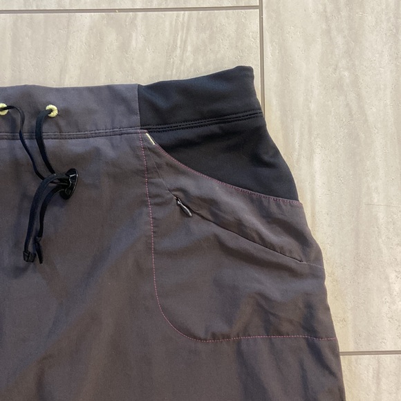 Brooks athletic Skort size small - Picture 2 of 6